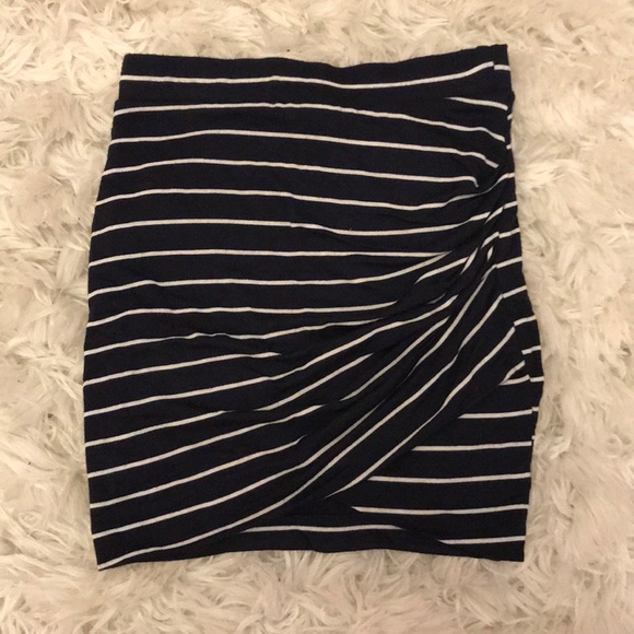 Zara striped mini skirt - Picture 2 of 4